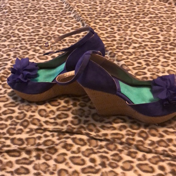 Purple wedges suede like material - Picture 2 of 4